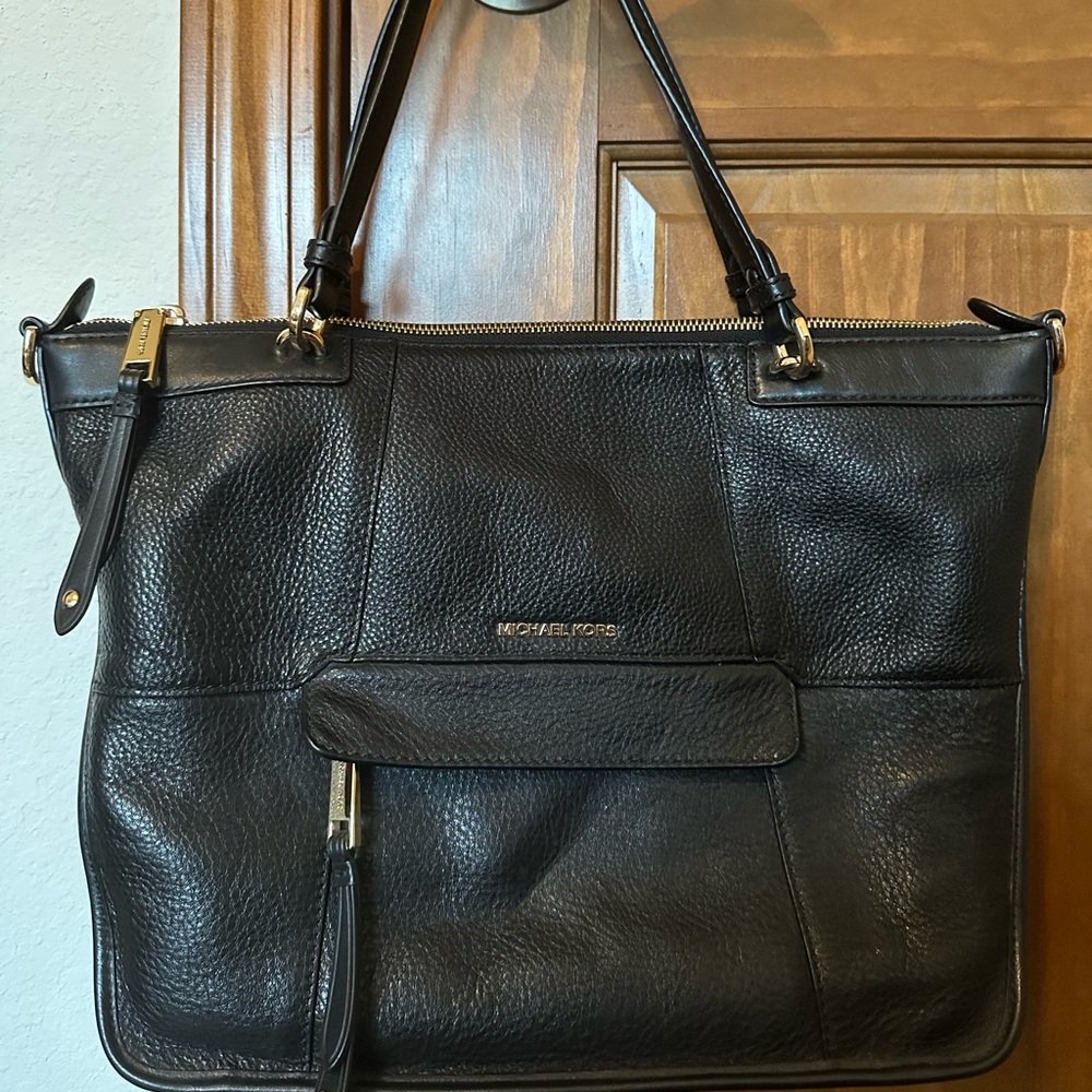 EUC leather Michael Kors bag